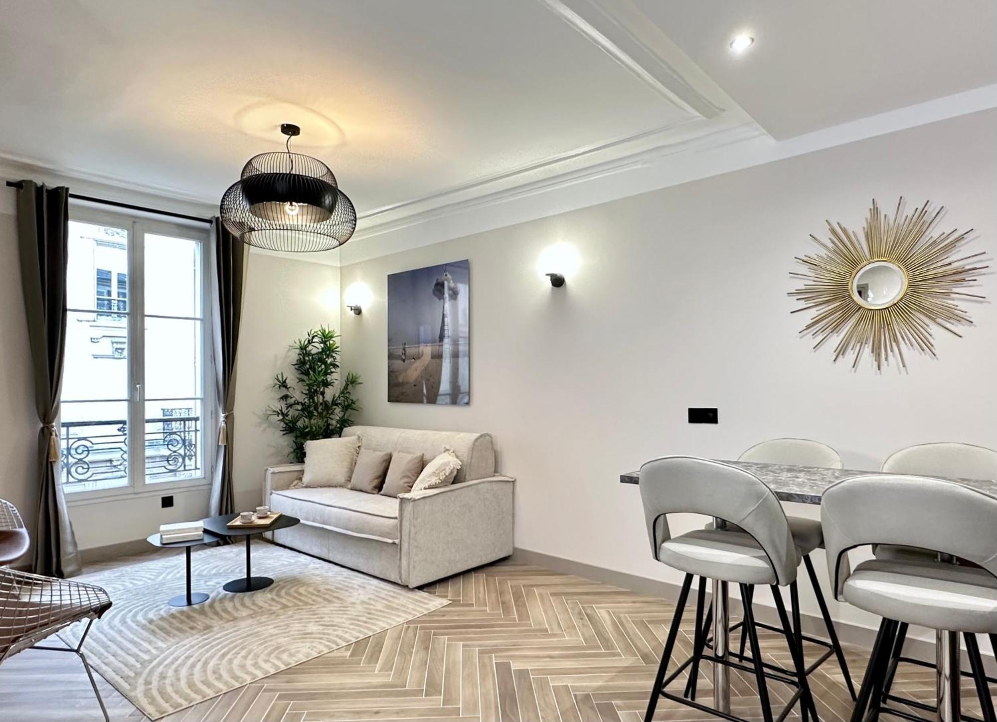 Charming Apartment With Eiffel Tower View Paris Exterior photo